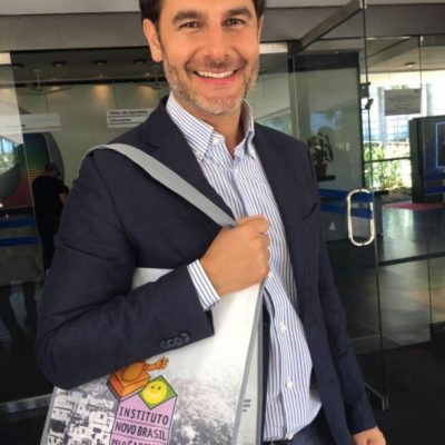 Dr. Fernando